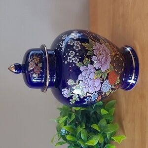 ELEGANT Vintage Handpainted Colbalt Blue Floral Ceramic Ginger Jar With Lid